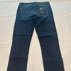 Paige - Miki Straight Mid Rise Crop UNFINISHED HEM 29W 27L - Merrick - (Inv 188)